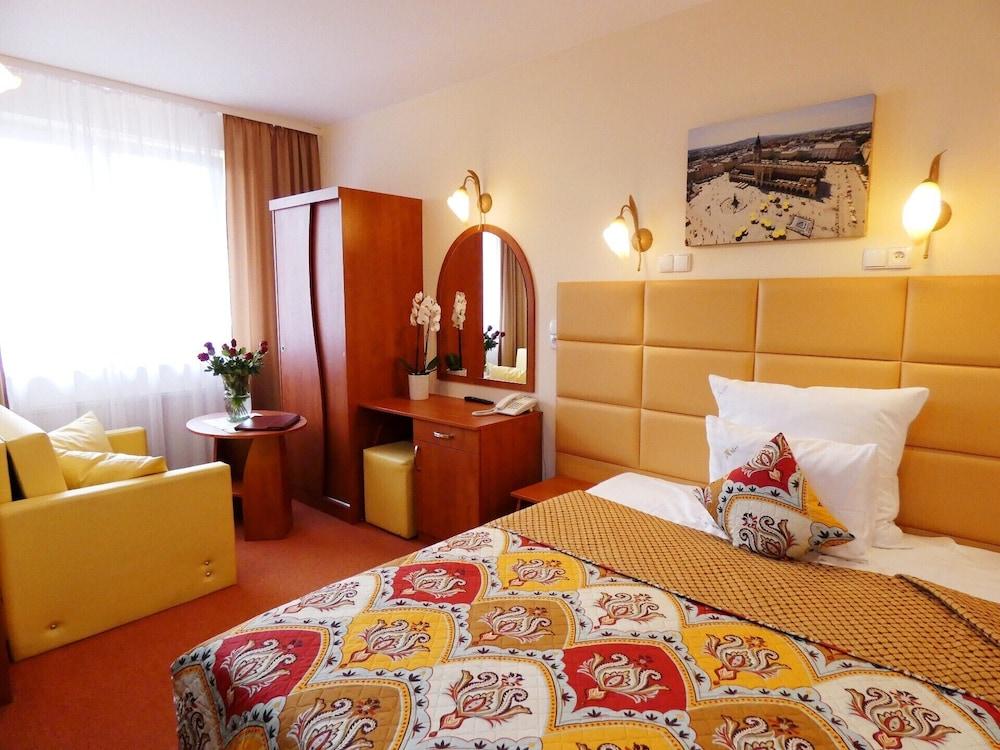 Aparthotel Adler 크라쿠프 외부 사진